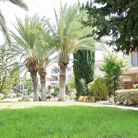 Holiday Apartment Walking Distance To The Sea Пафос Екстериор снимка