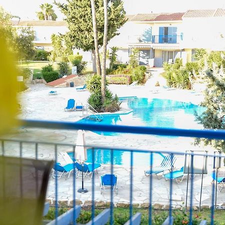 Holiday Apartment Walking Distance To The Sea Пафос Екстериор снимка