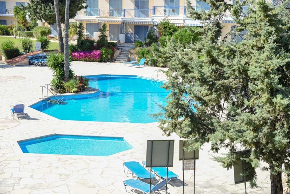 Holiday Apartment Walking Distance To The Sea Пафос Екстериор снимка